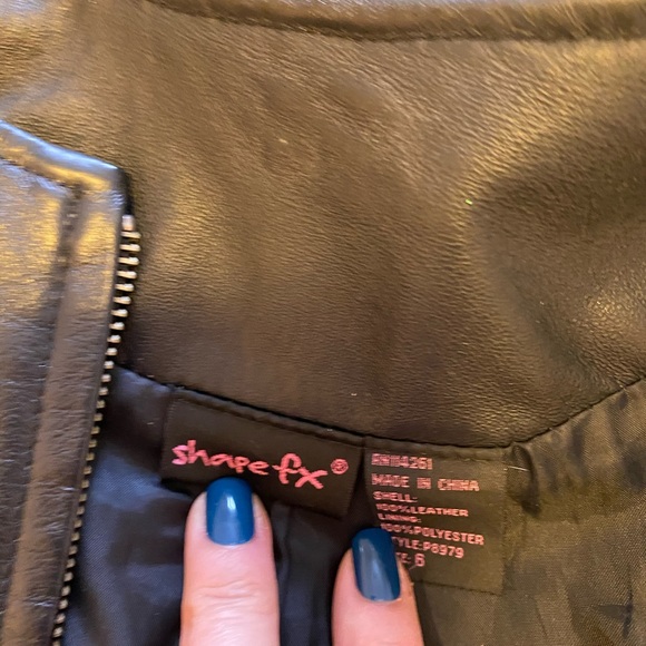 Newport News Shape FX black leather jacket - Picture 2 of 5